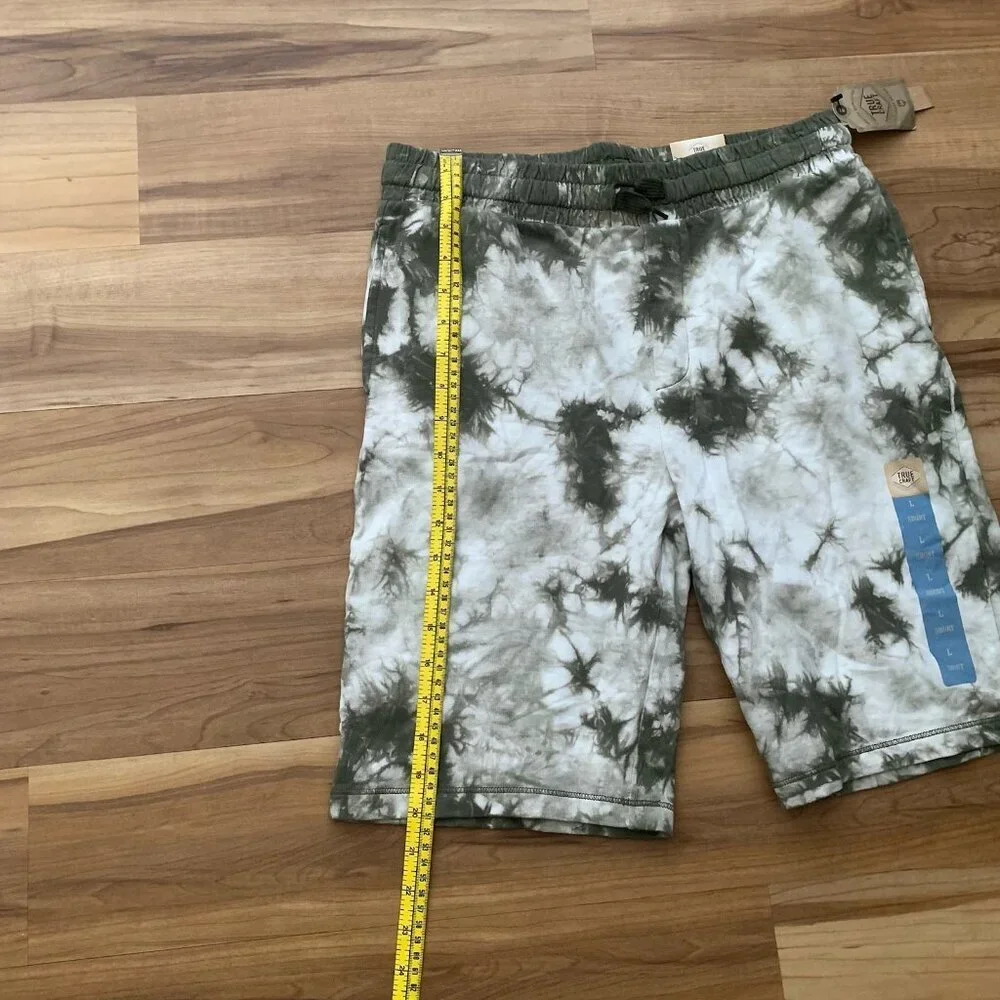 True Craft Boys Tie Dye Shorts Green Large Cotton Drawstring Pockets NWT